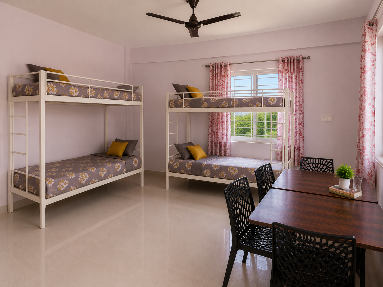 Hostel Room Photo 3